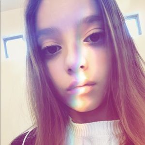 Meet your Posher, Adi